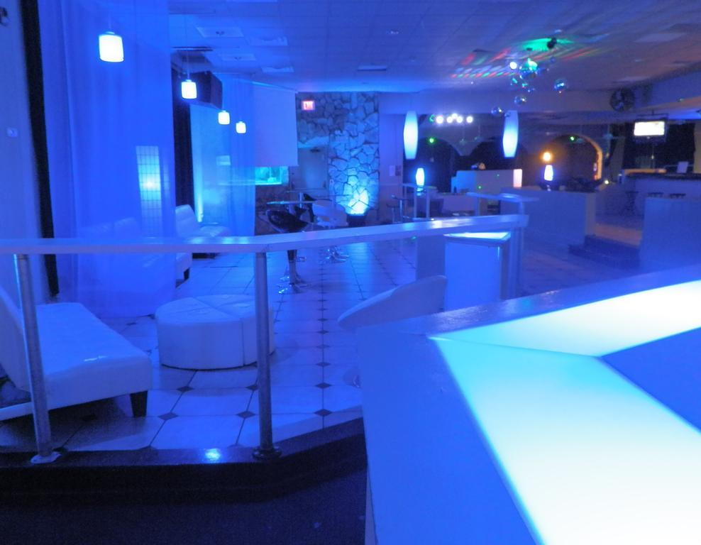 Regency Hotel & Conference Center ジャクソン エクステリア 写真