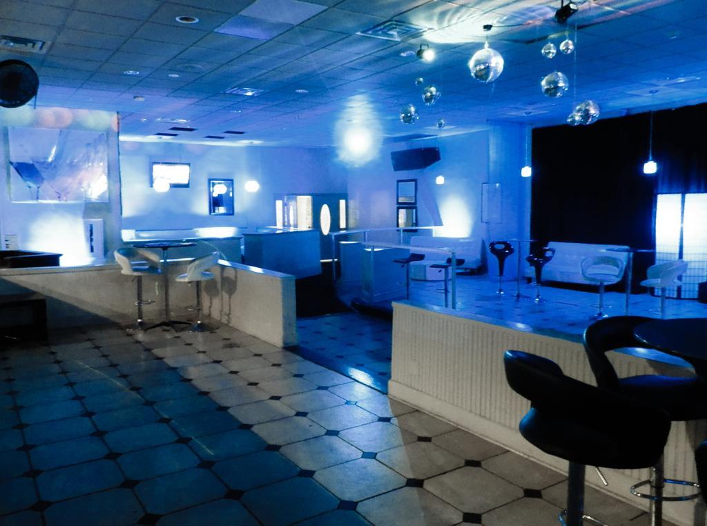 Regency Hotel & Conference Center ジャクソン 部屋 写真